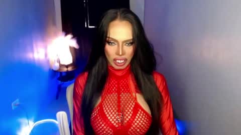 Mistress MikeyAlawi online show from 05-05-26, 01:46