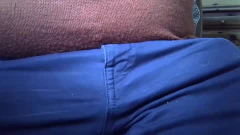 Snapshot of mikeybed chatting on 02-12-25, 09:31 mikeybed online show from 02-12-25, 09:31