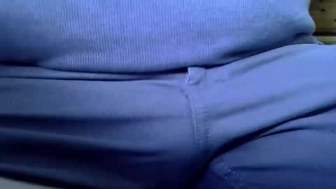 Snapshot of mikeybed chatting on 09-13-25, 03:45 mikeybed online show from 09-13-25, 03:45