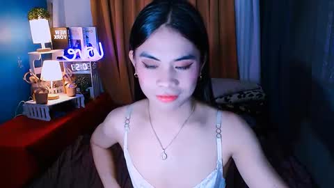 Snapshot of mikhayla_and_zeus_room chatting on 01-10-25, 05:05 Mikhayla and Zeus online show from 01-10-25, 05:05