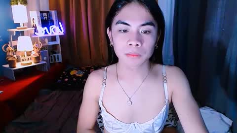 Snapshot of mikhayla_and_zeus_room chatting on 01-13-25, 09:30 Mikhayla and Zeus online show from 01-13-25, 09:30