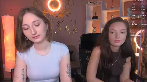 Snapshot of miki_nikki chatting on 06-11-26, 05:38 Miki online show from 06-11-26, 05:38