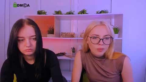 miki_ti online show from 10-26-25, 09:04