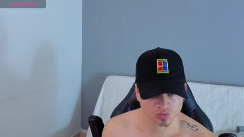 Snapshot of mikke_love chatting on 02-03-26, 02:00 MIKKE online show from 02-03-26, 02:00