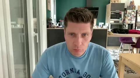 Snapshot of miklp8463 chatting on 05-02-26, 02:11 miklp8463 online show from 05-02-26, 02:11