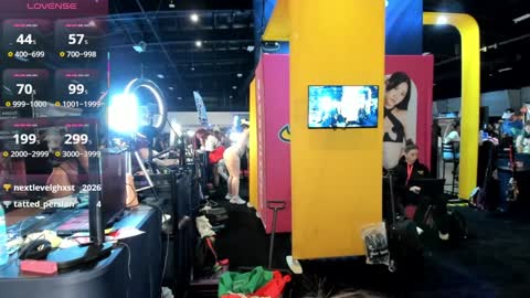 Mikaylah online show from 10-18-25, 06:41