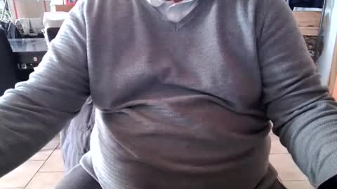 Snapshot of mikou58 chatting on 02-08-25, 12:28 mikou58 online show from 02-08-25, 12:28