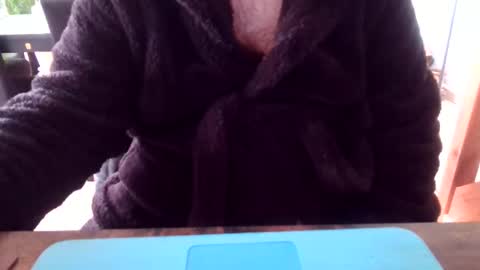 Snapshot of mikou58 chatting on 11-22-25, 10:58 mikou58 online show from 11-22-25, 10:58