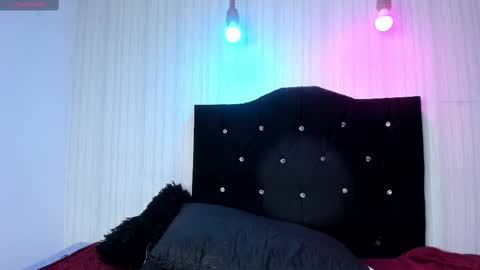   miku katsuragi  online show from 09-18-25, 02:35