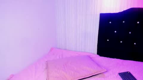   miku katsuragi  online show from 10-08-25, 06:22