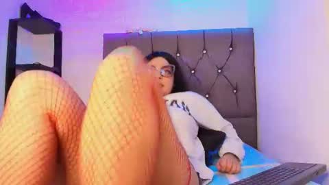  miku katsuragi  online show from 07-27-26, 10:28