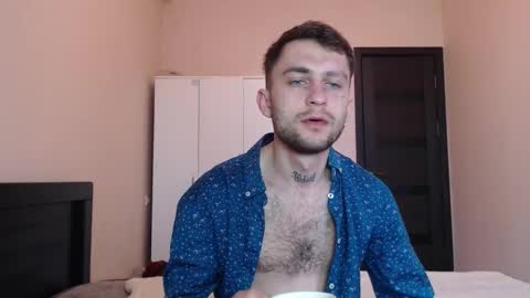 Snapshot of mikw63 chatting on 03-26-26, 06:30 Sin online show from 03-26-26, 06:30
