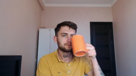 Snapshot of mikw63 chatting on 04-03-26, 05:16 Sin online show from 04-03-26, 05:16