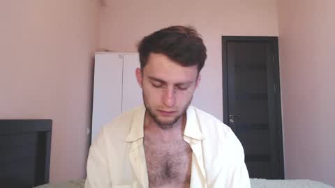Snapshot of mikw63 chatting on 04-27-26, 04:54 Sin online show from 04-27-26, 04:54