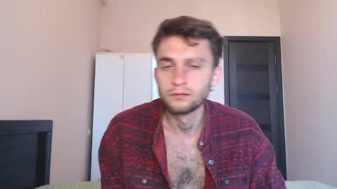 Snapshot of mikw63 chatting on 04-30-26, 06:09 Sin online show from 04-30-26, 06:09