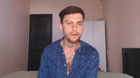 Snapshot of mikw63 chatting on 05-27-26, 05:15 Sin online show from 05-27-26, 05:15
