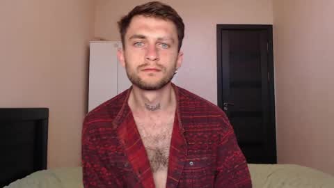 Snapshot of mikw63 chatting on 05-29-26, 05:05 Sin online show from 05-29-26, 05:05