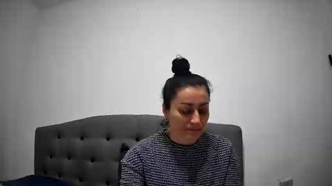 Mikyloveu online show from 03-17-26, 04:43