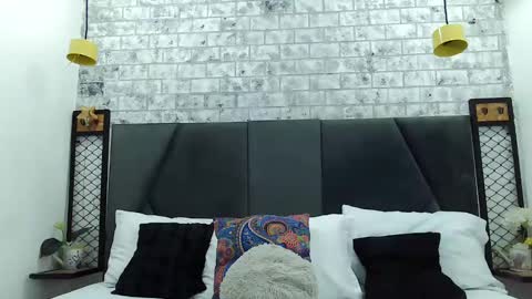 Snapshot of mila_adamss chatting on 02-14-25, 10:59 mila_adamss online show from 02-14-25, 10:59