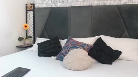 Snapshot of mila_adamss chatting on 10-05-25, 10:13 mila_adamss online show from 10-05-25, 10:13