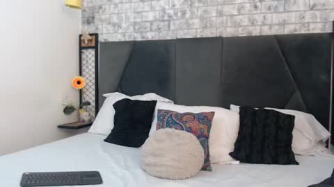 Snapshot of mila_adamss chatting on 10-08-25, 10:13 mila_adamss online show from 10-08-25, 10:13