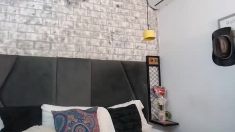 mila_adamss online show from 10-30-25, 10:27