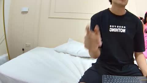 mila and bruno online show from 10-11-25, 07:01
