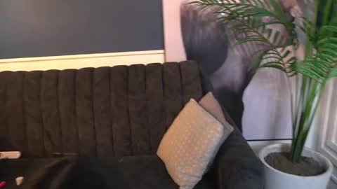 Mila and Nia  online show from 04-01-26, 04:02