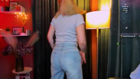 mila_glow online show from 04-20-26, 07:04