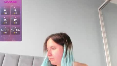 Snapshot of mila_good chatting on 09-16-25, 02:18 mila_good online show from 09-16-25, 02:18