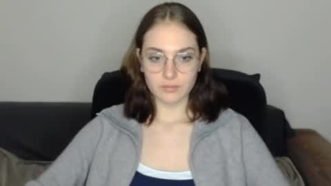 mila_keyy online show from 04-26-26, 08:06