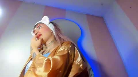 Mila online show from 02-27-26, 02:55