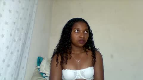 mila_lunah online show from 04-29-26, 05:06