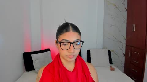 Snapshot of mila_rose1 chatting on 05-19-26, 12:38 martina online show from 05-19-26, 12:38