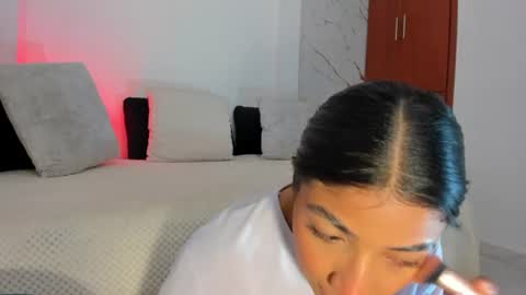 Snapshot of mila_rose1 chatting on 06-17-26, 12:57 martina online show from 06-17-26, 12:57