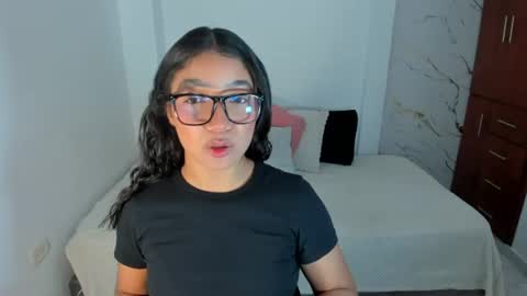 Snapshot of mila_rose1 chatting on 07-24-26, 03:15 martina online show from 07-24-26, 03:15