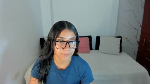 Snapshot of mila_rose1 chatting on 07-27-26, 03:35 martina online show from 07-27-26, 03:35