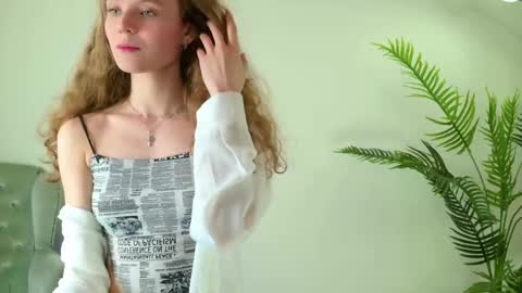 Mila online show from 05-04-26, 05:47