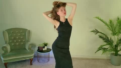 Mila online show from 05-19-26, 07:26