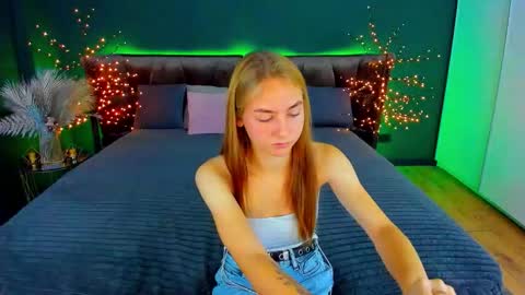 Snapshot of milaaddam chatting on 09-11-25, 05:51 Milla online show from 09-11-25, 05:51