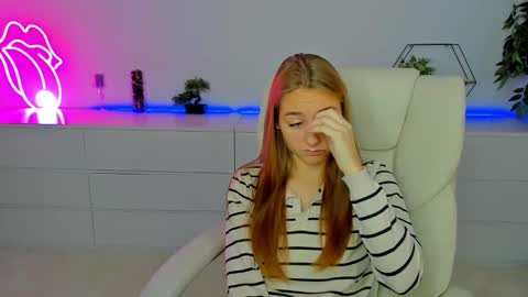 Snapshot of milaaddam chatting on 10-09-25, 05:38 Milla online show from 10-09-25, 05:38