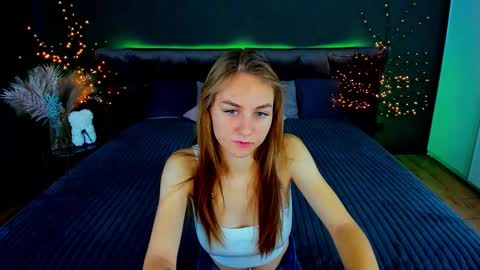 Snapshot of milaaddam chatting on 10-12-25, 06:12 Milla online show from 10-12-25, 06:12