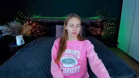 Snapshot of milaaddam chatting on 12-03-25, 06:54 Milla online show from 12-03-25, 06:54