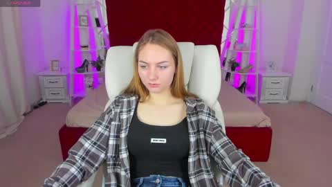 Milla online show from 05-30-26, 05:37