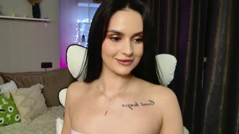 Snapshot of milaasweety chatting on 05-16-26, 07:34 Mila online show from 05-16-26, 07:34