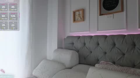 Snapshot of milabritton1 chatting on 03-11-25, 11:44 Vale online show from 03-11-25, 11:44