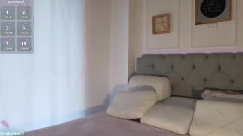 Snapshot of milabritton1 chatting on 03-12-25, 12:04 Vale online show from 03-12-25, 12:04