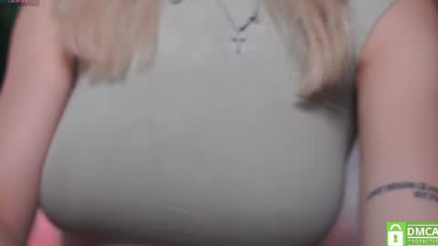 Snapshot of milabunny_ chatting on 07-24-26, 08:12 Mila and u can call me sweet bunny online show from 07-24-26, 08:12