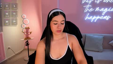 Snapshot of milacoleman chatting on 11-06-25, 02:12 Mila online show from 11-06-25, 02:12