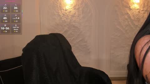 Snapshot of milacoleman chatting on 11-14-25, 02:21 Mila online show from 11-14-25, 02:21